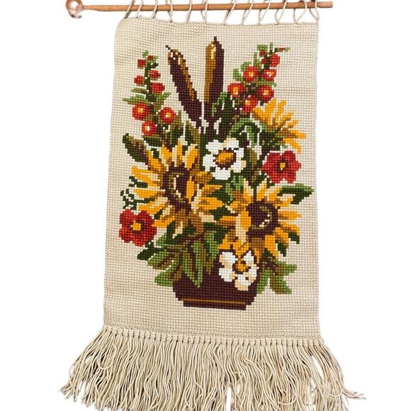 Mid Century Modern Floral Needlepoint Wall Hanging Boho Set 2 Handmade Vintage - Picture 2 of 4